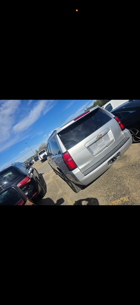 2017 Chevrolet Tahoe 2WD LS's photo